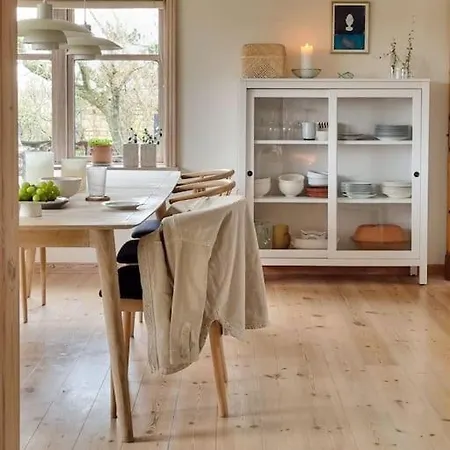 Cozy Fisherman's House In Stenbjerg *